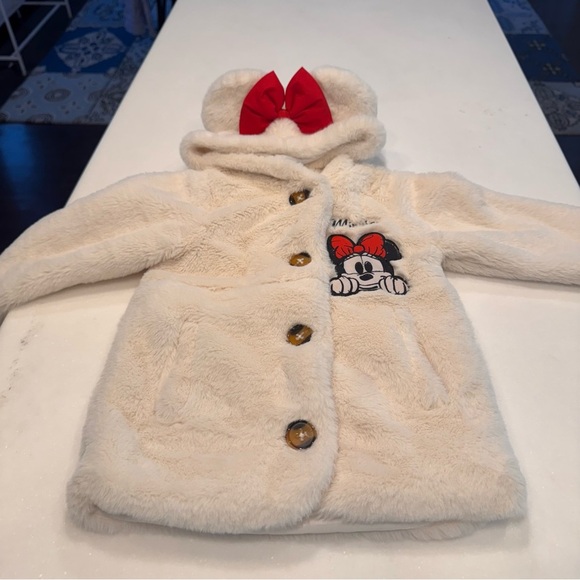 Disney Minnie Mouse Girls Faux Fur White Coat Jacket W/ Hood & Bow Size 3T - Picture 5 of 10